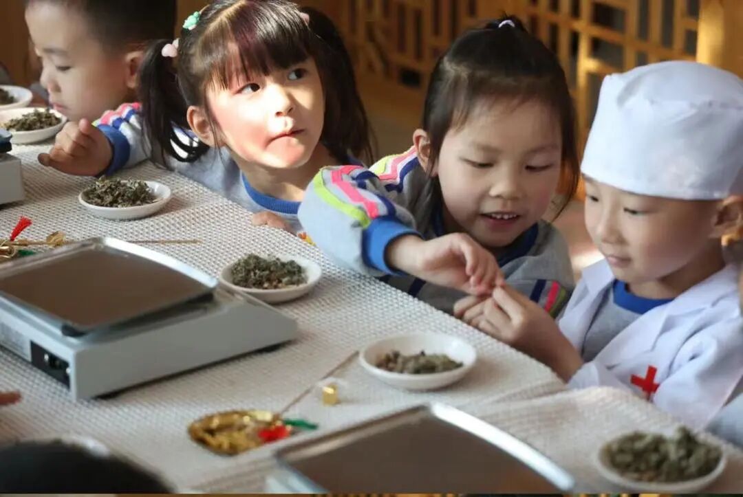 走进美术馆